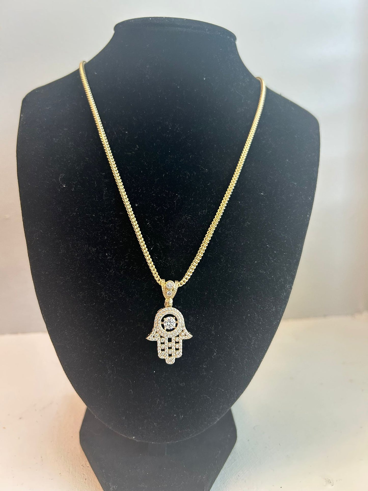 10k Franco Chain with Hamsa Hand Pendant – 22” or 24”