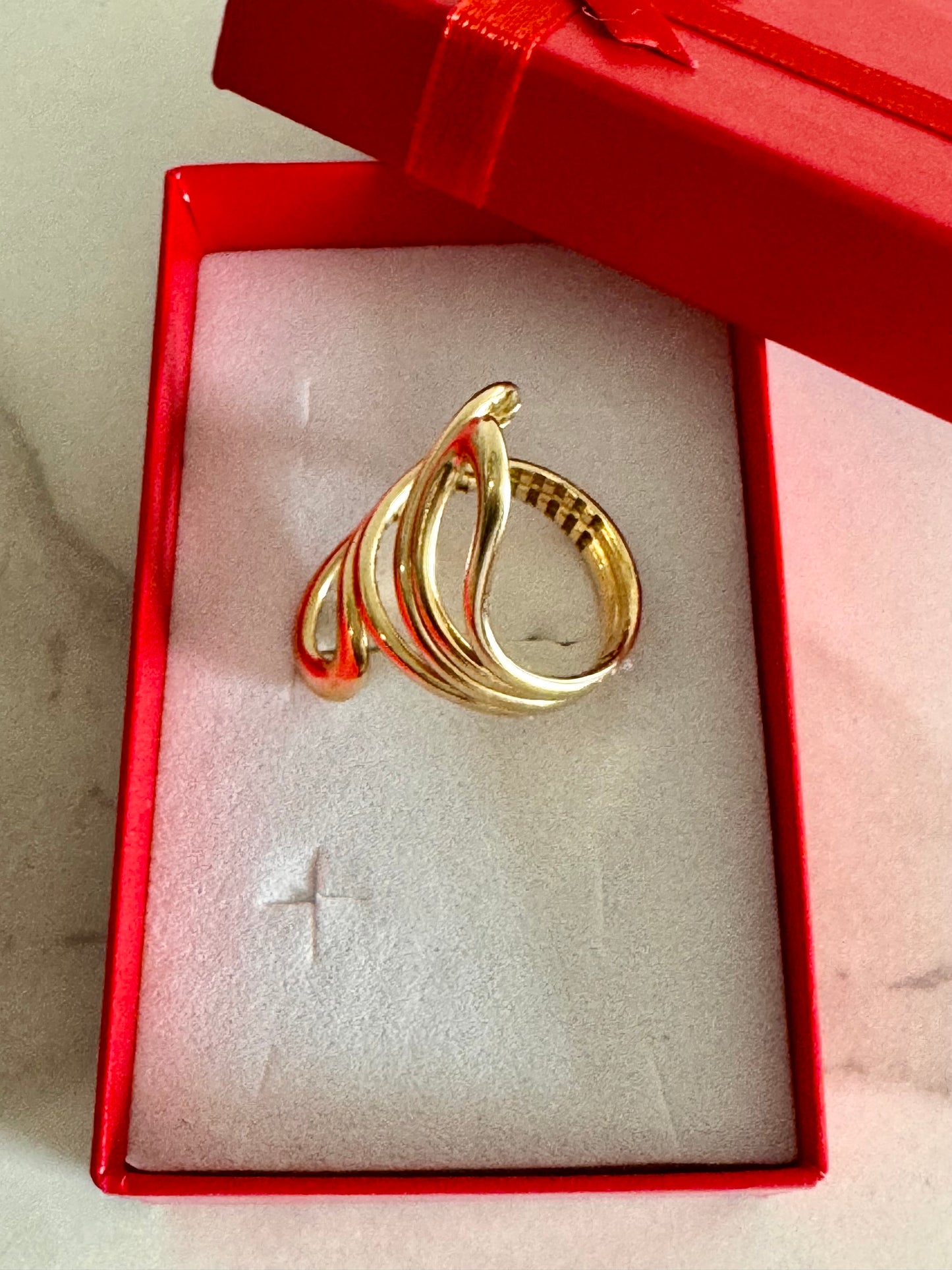 Women's 10K gold Sculpted Abstract Ring-Size 8.5